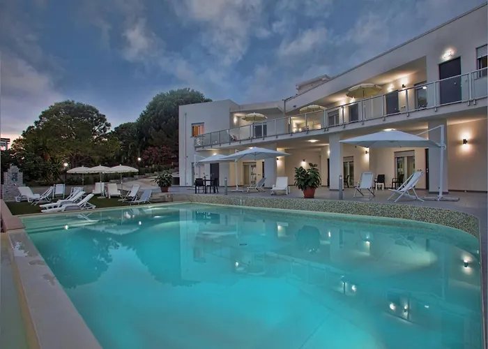 Cala Del Faro Beach Villas